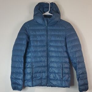 Uniqlo Down Lightweight Jacket Size Small Water-Repellent Womens